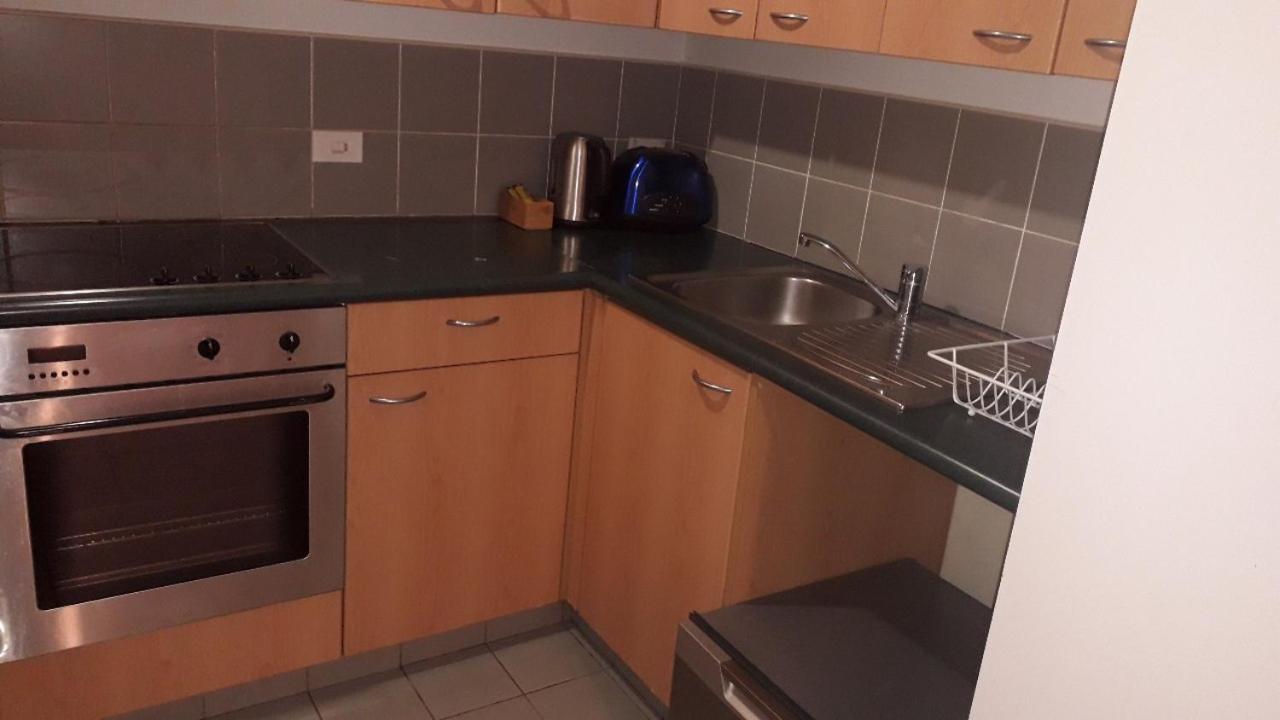 Central One Bedroom Apartment Окленд Экстерьер фото
